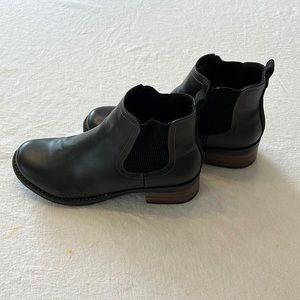 Eastland Womens Booties